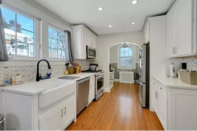 142 N Passaic, Chatham, NJ 07928 - Photo 8