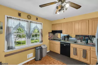 [Address not provided], Parsippany, NJ 07054 - Photo 12