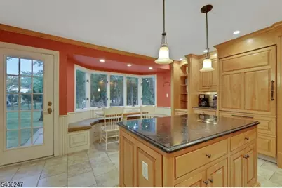 17 Chandler Dr, Wayne Twp., NJ 07470 - Photo 4