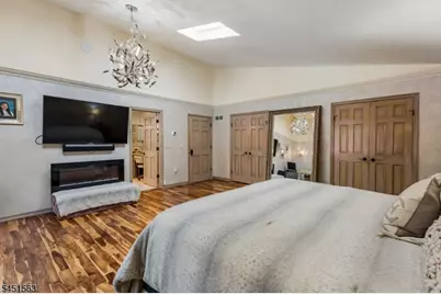 196 Hawthorne Dr, Clark Township, NJ 07066 - Photo 14