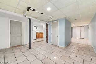 21 Rollins Ave, Clifton, NJ 07011 - Photo 30