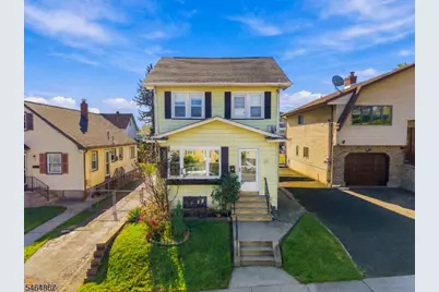 21 Rollins Ave, Clifton, NJ 07011 - Photo 2