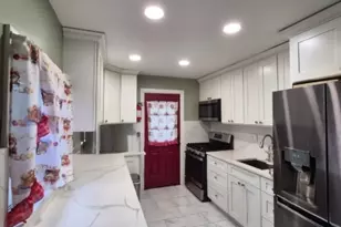 66 Independence Dr, Roselle, NJ 07203 - Photo 10