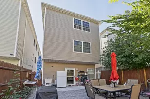 1063 William St, Elizabeth, NJ 07201 - Photo 24