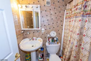 194 Pearl St, Paterson, NJ 07501 - Photo 12