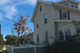 629 Chestnut St, Roselle Park, NJ 07204 - Photo 2