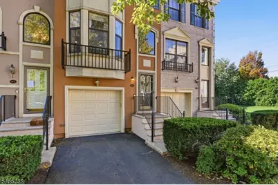 471 Hartford Dr, Nutley, NJ 07110 - Photo 2