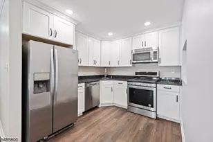 77 Sapphire Ln, Franklin Township, NJ 08823 - Photo 10