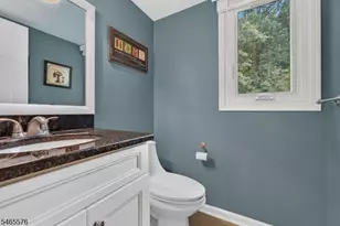 38 Averell Dr, Parsippany, NJ 07950 - Photo 10