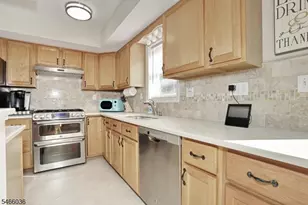 104 Bradford Ave, Little Falls Township, NJ 07424 - Photo 8