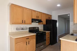 4H Quincy Circle, South Brunswick Township, NJ 08810 - Photo 6