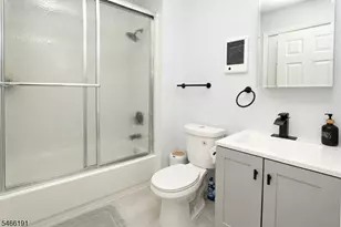 189 Summit Cross, Rutherford, NJ 07070 - Photo 18