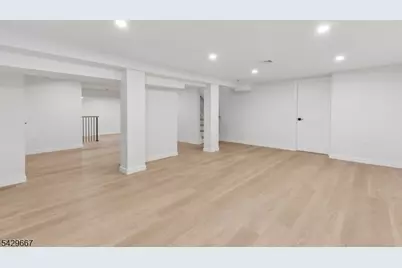 22 Reeve Cir, Millburn, NJ 07041 - Photo 38