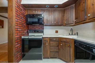 150 Franklin St, Verona, NJ 07044 - Photo 10