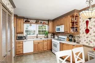 30-4 Farm Rd, Hillsborough Township, NJ 08844 - Photo 10