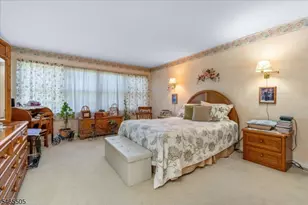 37 Flemming Dr, Hillsborough Township, NJ 08844 - Photo 14