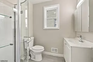 129 Laurel Ave, Union Township, NJ 07083 - Photo 16