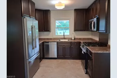6 Flower Rd, Franklin Township, NJ 08873 - Photo 4