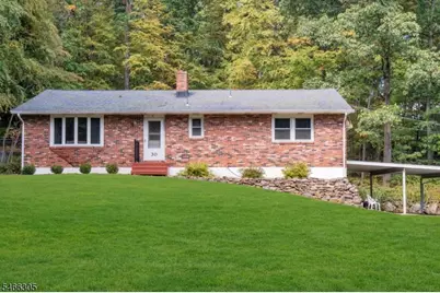 30 Summerfield Rd, White Township, NJ 07823 - Photo 1