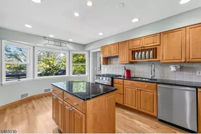 39 Lessing Rd, West Orange Township, NJ 07052 - Photo 12