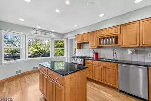 39 Lessing Rd, West Orange Township, NJ 07052 - Photo 12