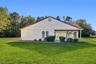 681A Huntington Dr, Manchester Township, NJ 08759 - Photo 4
