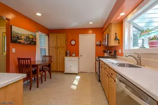418 Hawkshead Way, Franklin Township, NJ 08873 - Photo 4