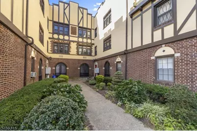 20 Garber Sq #C8, Ridgewood, NJ 07450 - Photo 1
