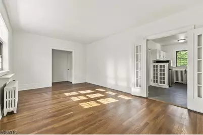 20 Garber Sq #C8, Ridgewood, NJ 07450 - Photo 6