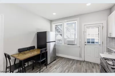 27 Lindsley Pl, East Orange, NJ 07018 - Photo 8