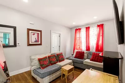 27 Lindsley Pl, East Orange, NJ 07018 - Photo 10