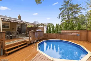 11 Vlietstra Dr, Vernon, NJ 07418 - Photo 2
