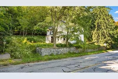 125 W Lindsley Rd, Cedar Grove, NJ 07009 - Photo 8