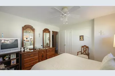 399 Huntington Rd, Union Township, NJ 07083 - Photo 16