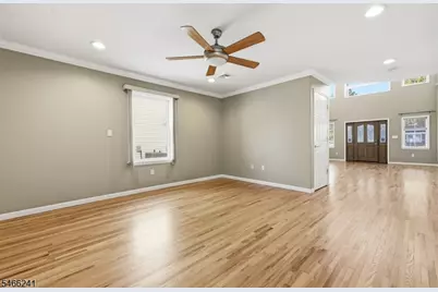1109 Overlook Ter, Union Township, NJ 07083 - Photo 4