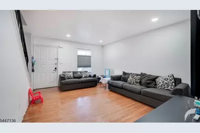 675 Garden St, Elizabeth, NJ 07202 - Photo 2