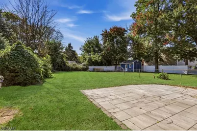 111 Ayers Pl, South Bound Brook Boro, NJ 08880 - Photo 8