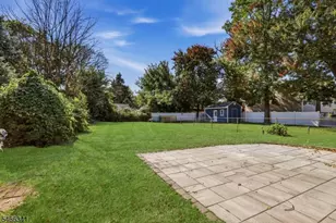 111 Ayers Pl, South Bound Brook Boro, NJ 08880 - Photo 8