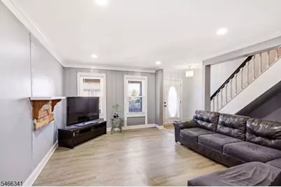111 Ayers Pl, South Bound Brook Boro, NJ 08880 - Photo 10