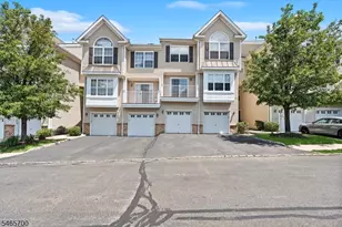74 Mountainside Dr, Pompton Lakes, NJ 07442 - Photo 1
