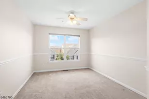 74 Mountainside Dr, Pompton Lakes, NJ 07442 - Photo 12