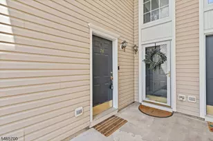 74 Mountainside Dr, Pompton Lakes, NJ 07442 - Photo 2