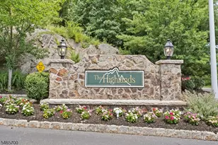 74 Mountainside Dr, Pompton Lakes, NJ 07442 - Photo 28