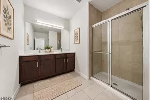 724 Lorhan Dr, Piscataway Township, NJ 08854 - Photo 10
