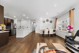 724 Lorhan Dr, Piscataway Township, NJ 08854 - Photo 6