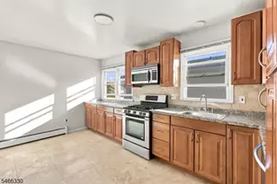 3 General Karge Ct, Elizabeth, NJ 07202 - Photo 10
