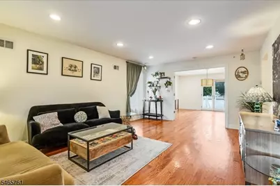 974 Ingersoll Ter, Union Township, NJ 07083 - Photo 4