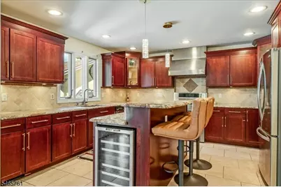 974 Ingersoll Ter, Union Township, NJ 07083 - Photo 10