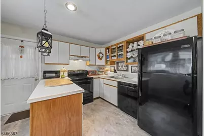 12 Freeman Ave, Denville, NJ 07834 - Photo 6
