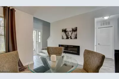 10 Starlight Ct, New Brunswick, NJ 08901 - Photo 12